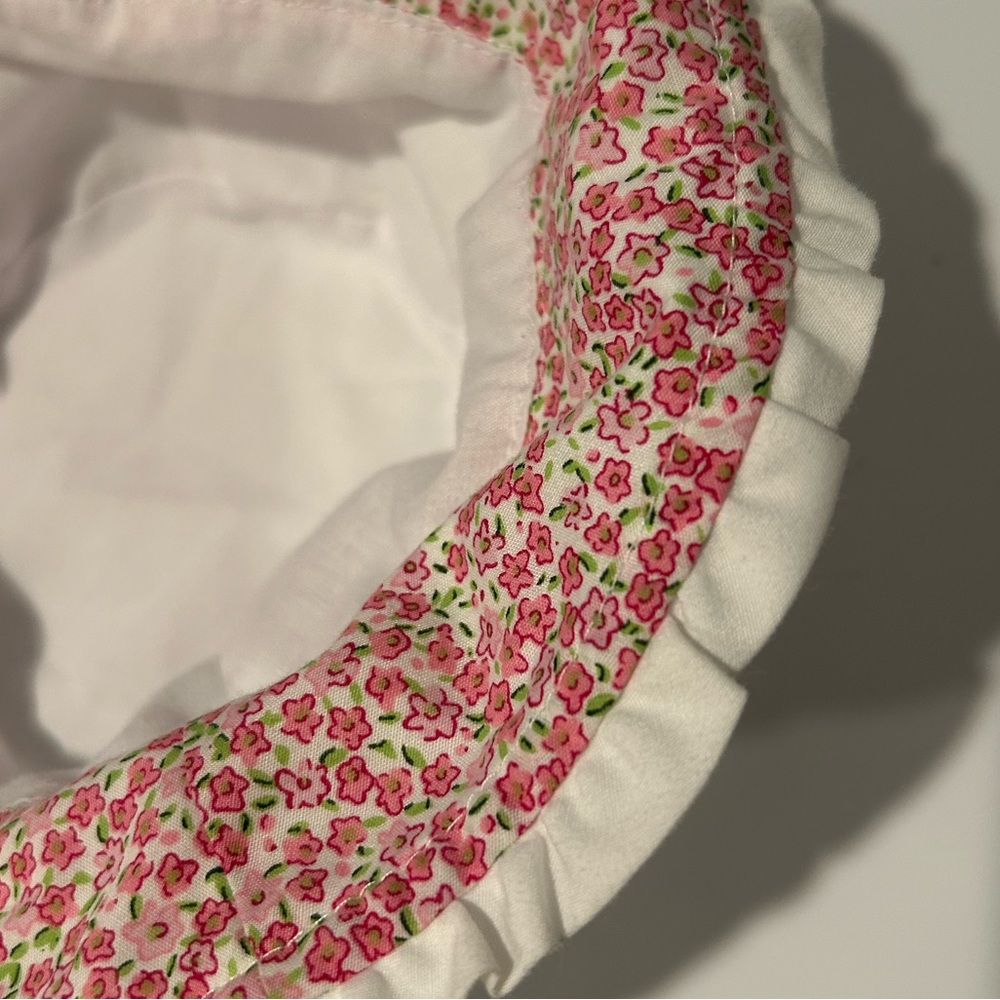 Rosettes and Ruffled White Sunhat - Picture 7 of 10